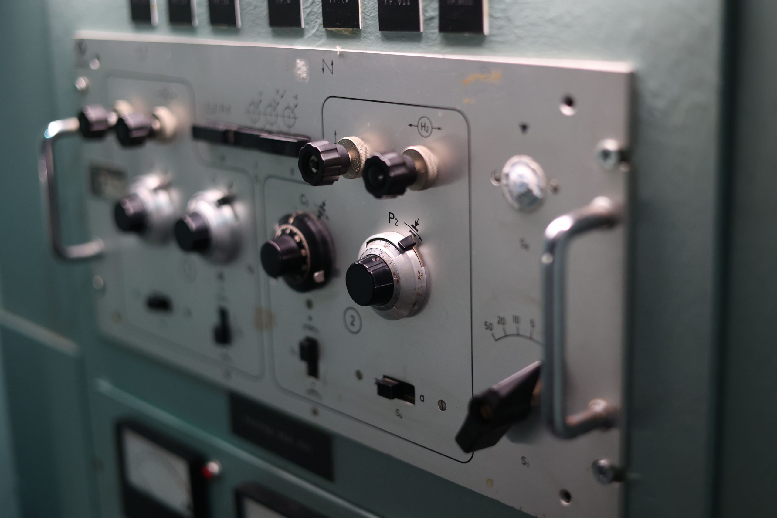 embedded industrial display - image 1